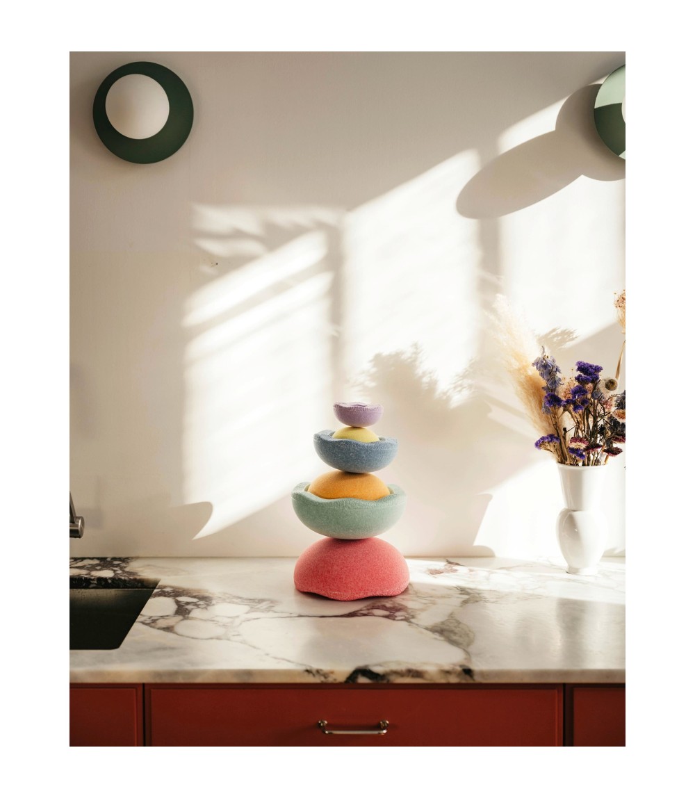 Stapelstein Inside rainbow