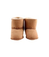 Lammfellschuhe mit Klettverschluss