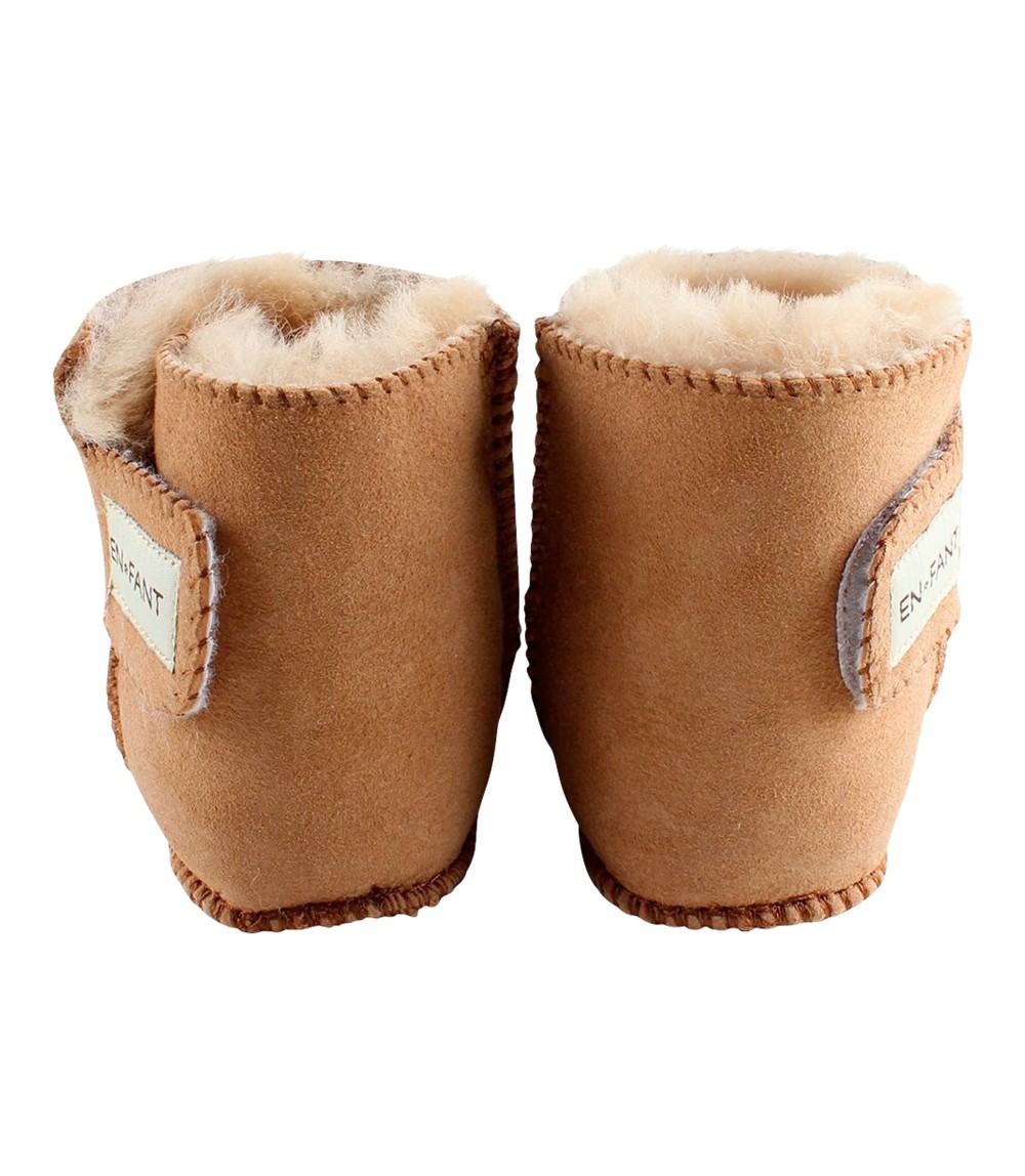 Lammfellschuhe mit Klettverschluss