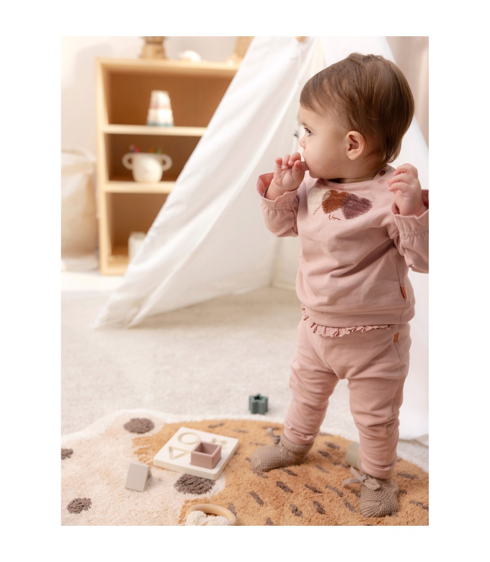 Jogginghose Lochstickerei