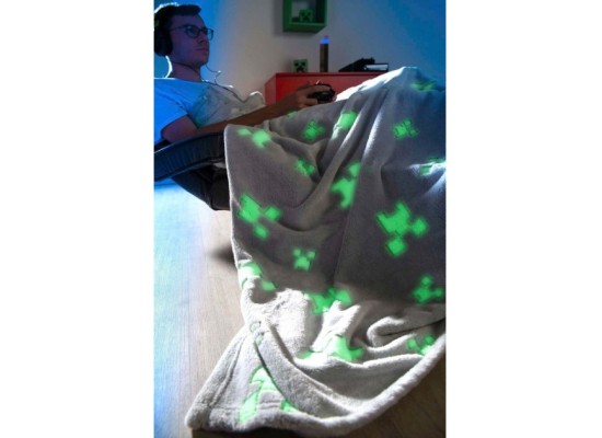Kuscheldecke mit Glow-in-the-Dark-Funktion MINECRAFT