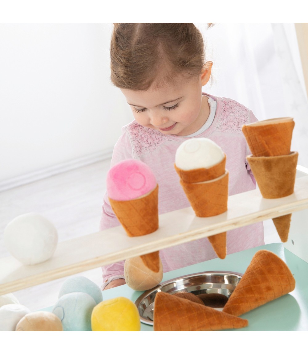 Eisstand mit Zubehör