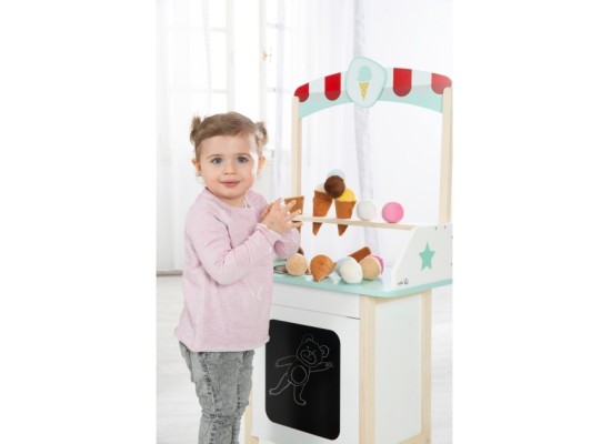 Eisstand mit Zubehör
