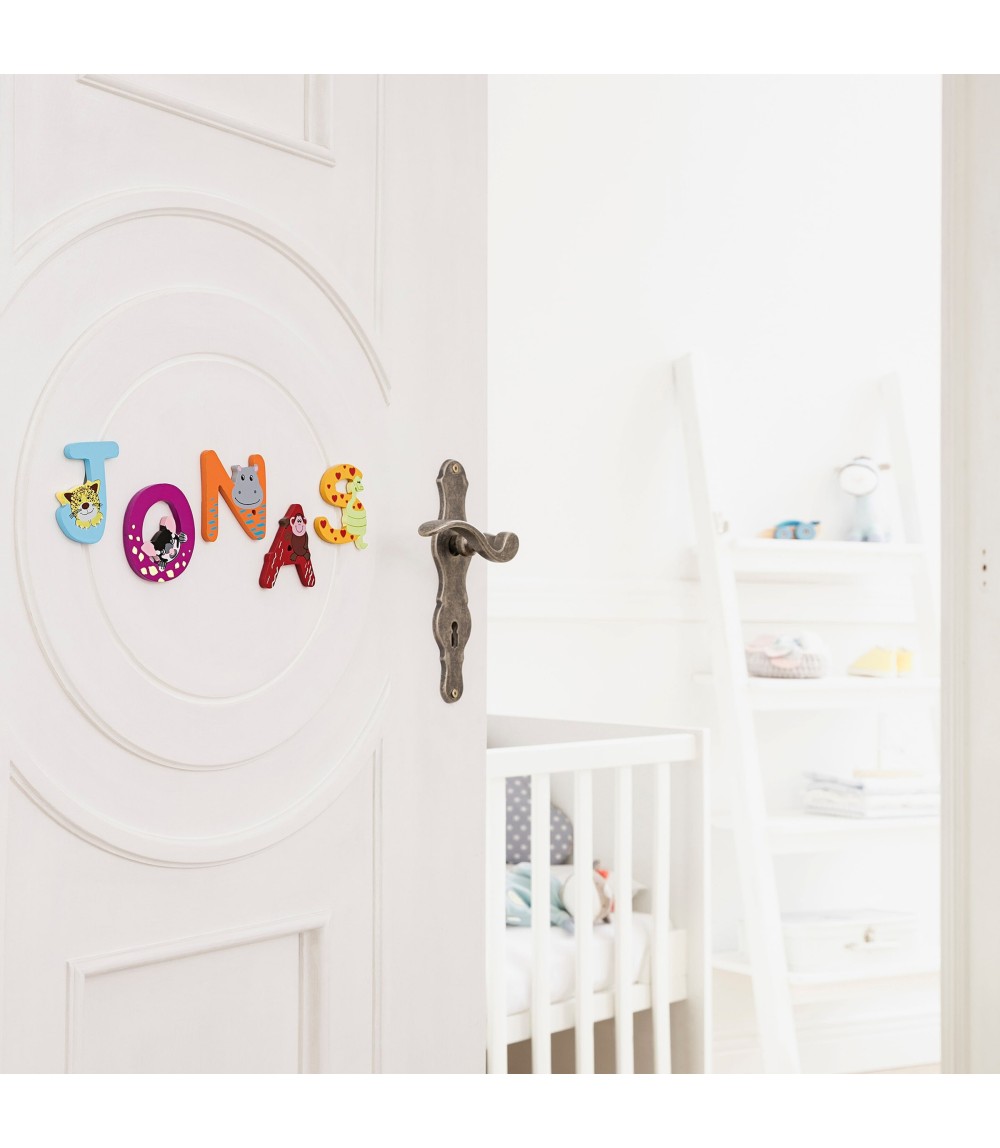 Holzbuchstaben mit Tiermotiven zum Aufkleben