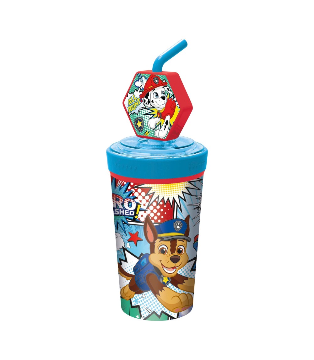 Trinkbecher mit Strohhalm und 3D-Figur