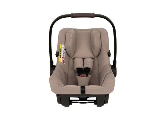 Babyschale PIPA urbn mit integrierter Isofix-Basis