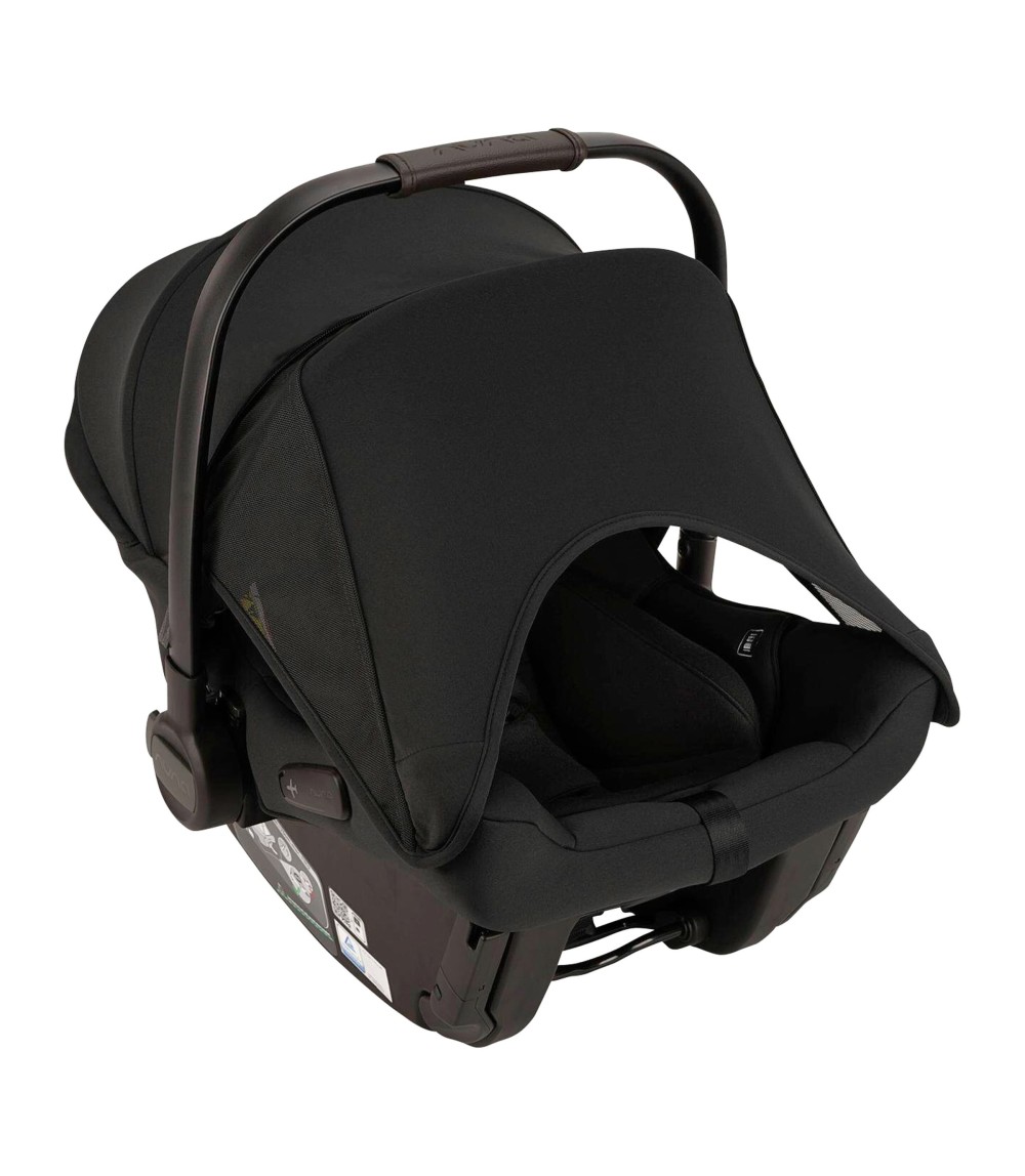 Babyschale PIPA urbn mit integrierter Isofix-Basis