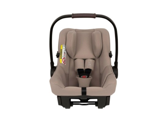Babyschale PIPA urbn mit integrierter Isofix-Basis