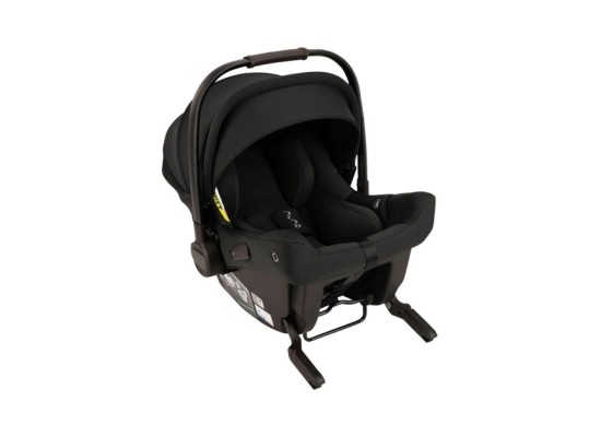 Babyschale PIPA urbn mit integrierter Isofix-Basis