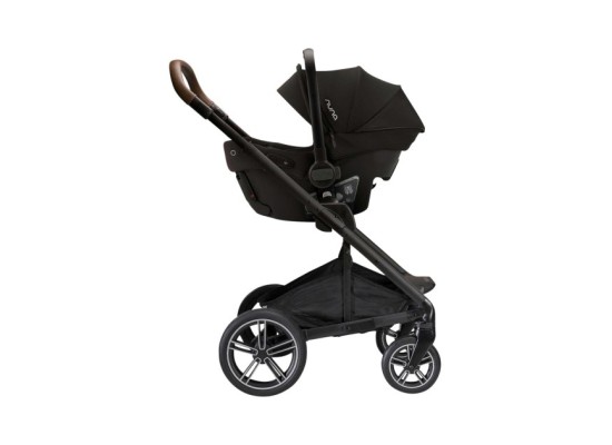 Babyschale PIPA urbn mit integrierter Isofix-Basis