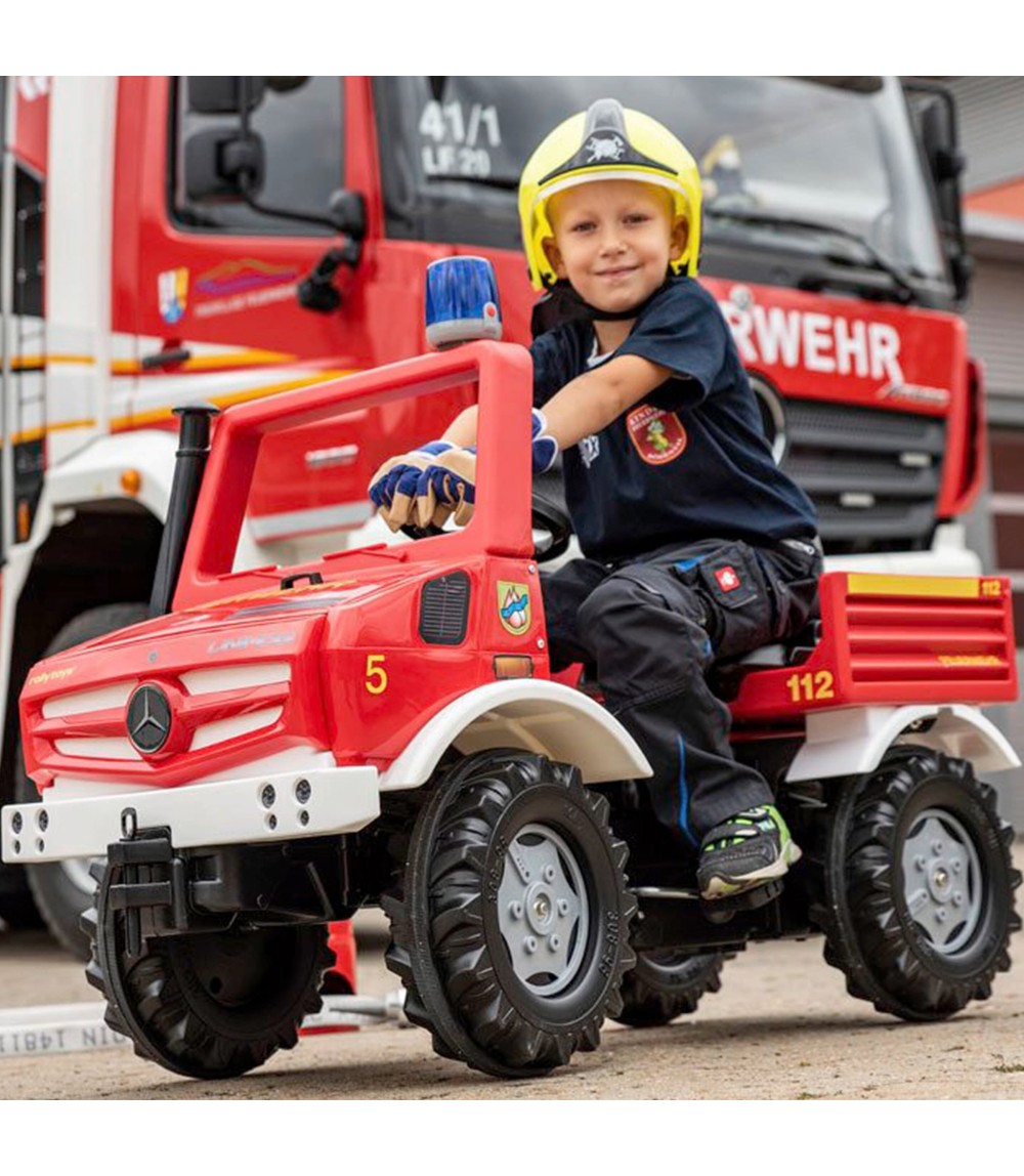 Tretfahrzeug rollyUnimog Feuerwehr