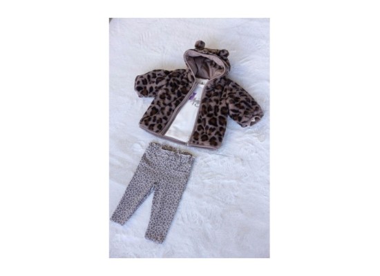 Plüschjacke mit Kapuze mit Ohren Leoprint