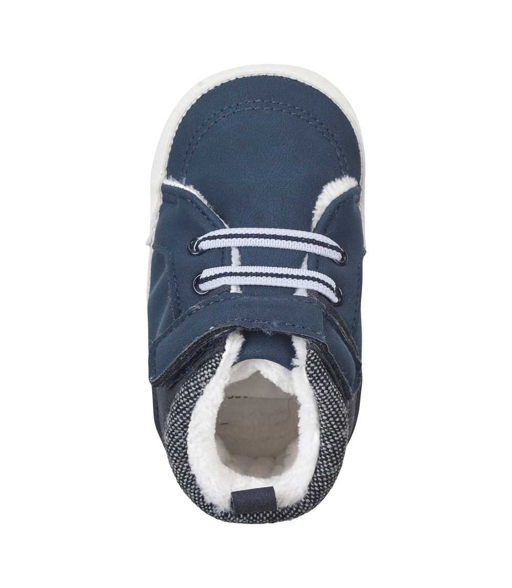 Winterschuhe mit Klettverschluss