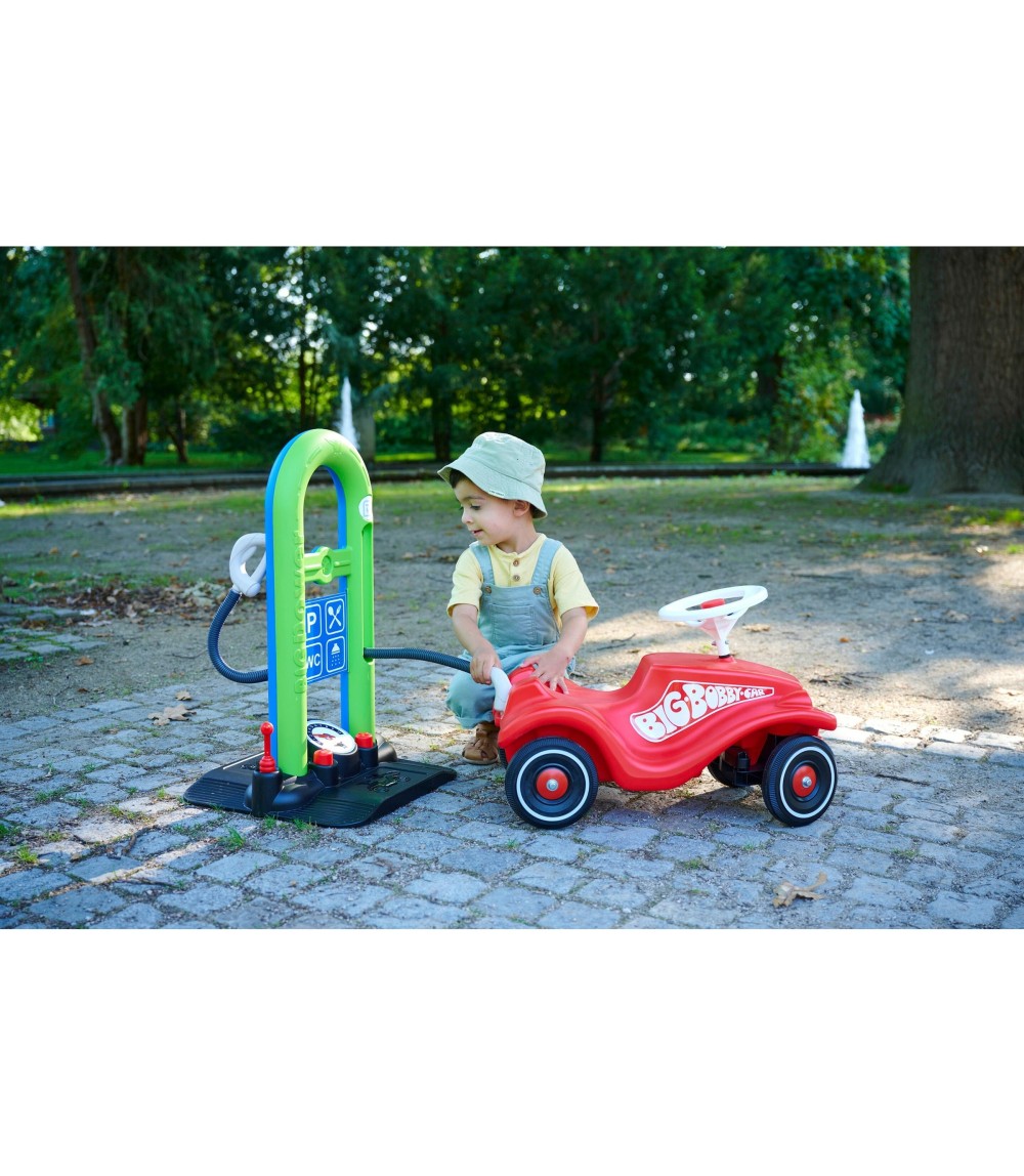 Bobby Car Service Station