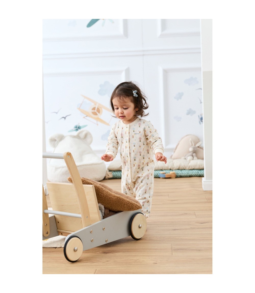 Schlafoverall On the road