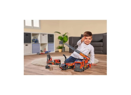 Feuerwehr Scania mit Drehleiter