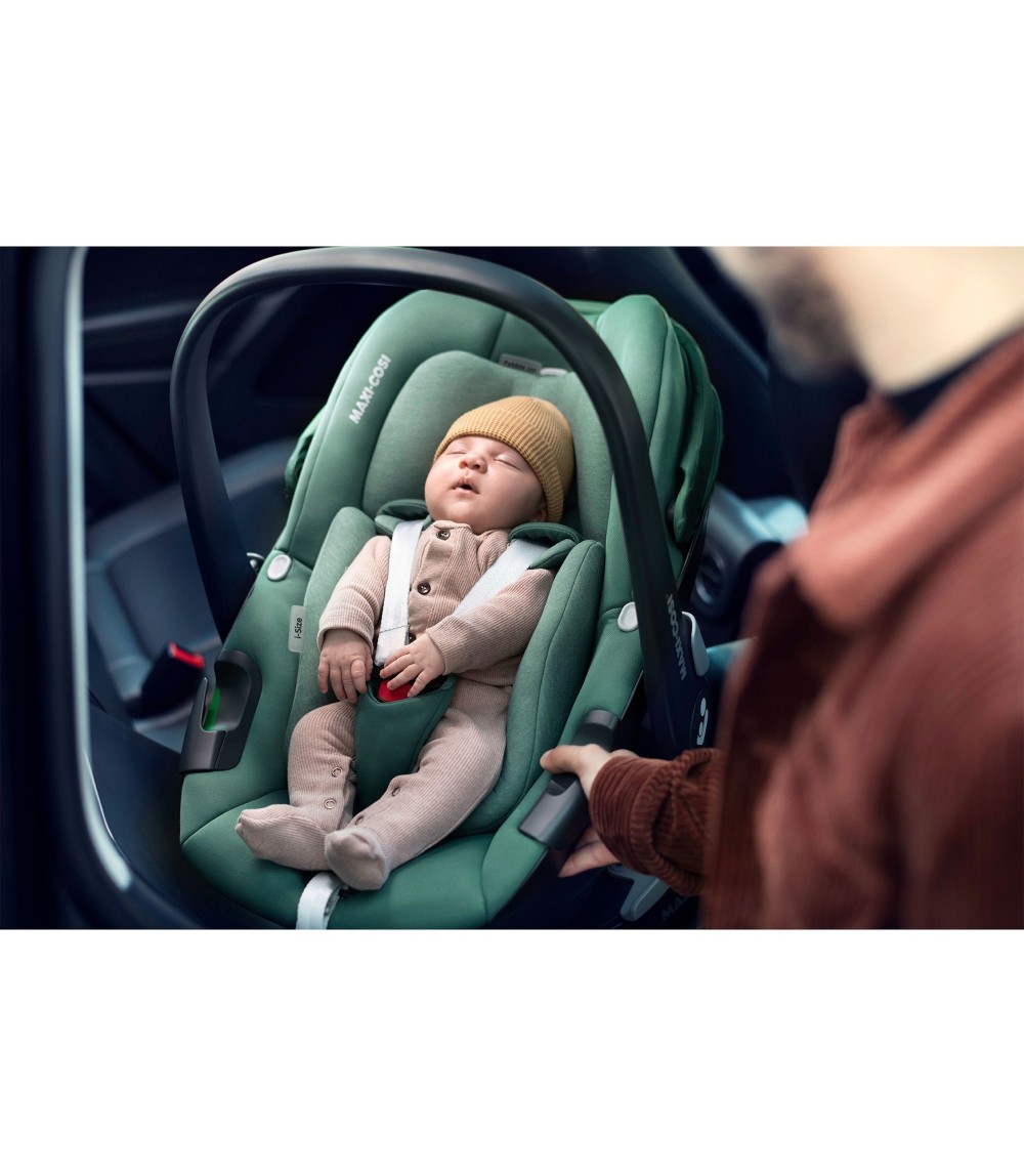Babyschale Pebble 360 inkl. Kindersitz Pearl 360 und Isofix-Basis Fami