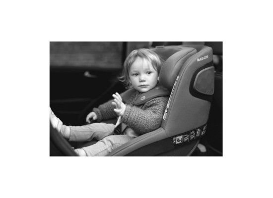 Babyschale Pebble 360 inkl. Kindersitz Pearl 360 und Isofix-Basis Fami