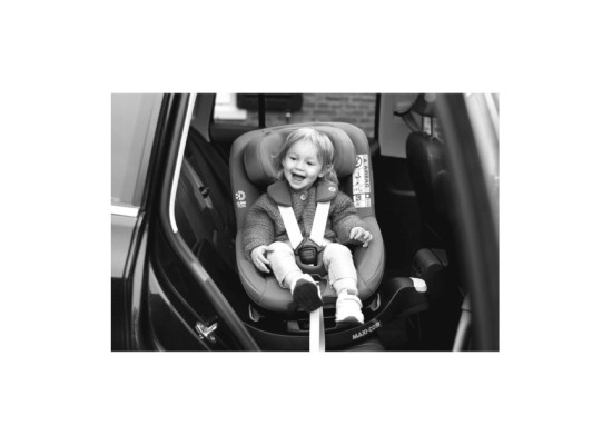 Babyschale Pebble 360 inkl. Kindersitz Pearl 360 und Isofix-Basis Fami