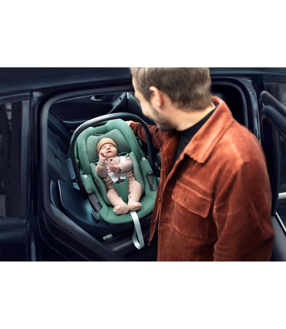 Babyschale Pebble 360 inkl. Kindersitz Pearl 360 und Isofix-Basis Fami